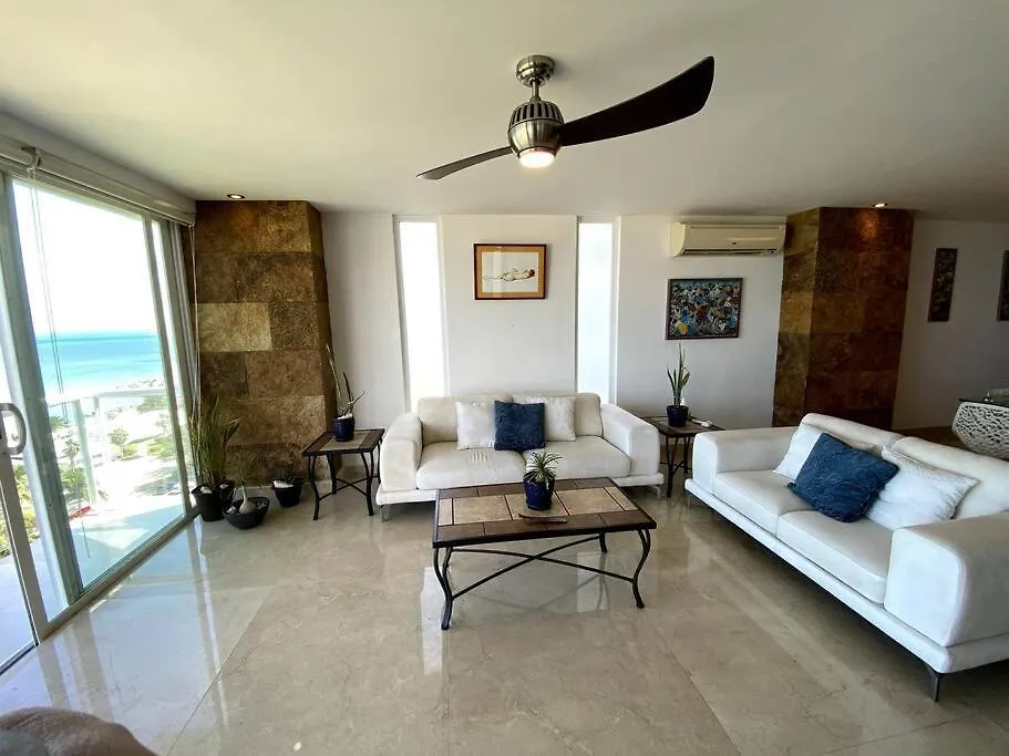 Beachfront Apartment Luxury Facilities Amazing Location Cancún
