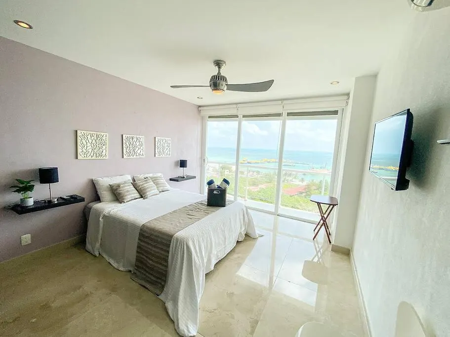 Beachfront Apartment Luxury Facilities Amazing Location Cancún
